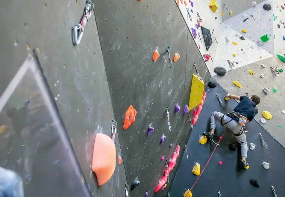 Indoor climbing in Megeve