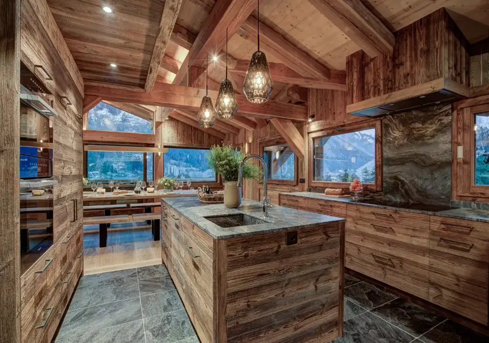 Chalet Alaska-Chamonix (Adam Johnston) (2).webp