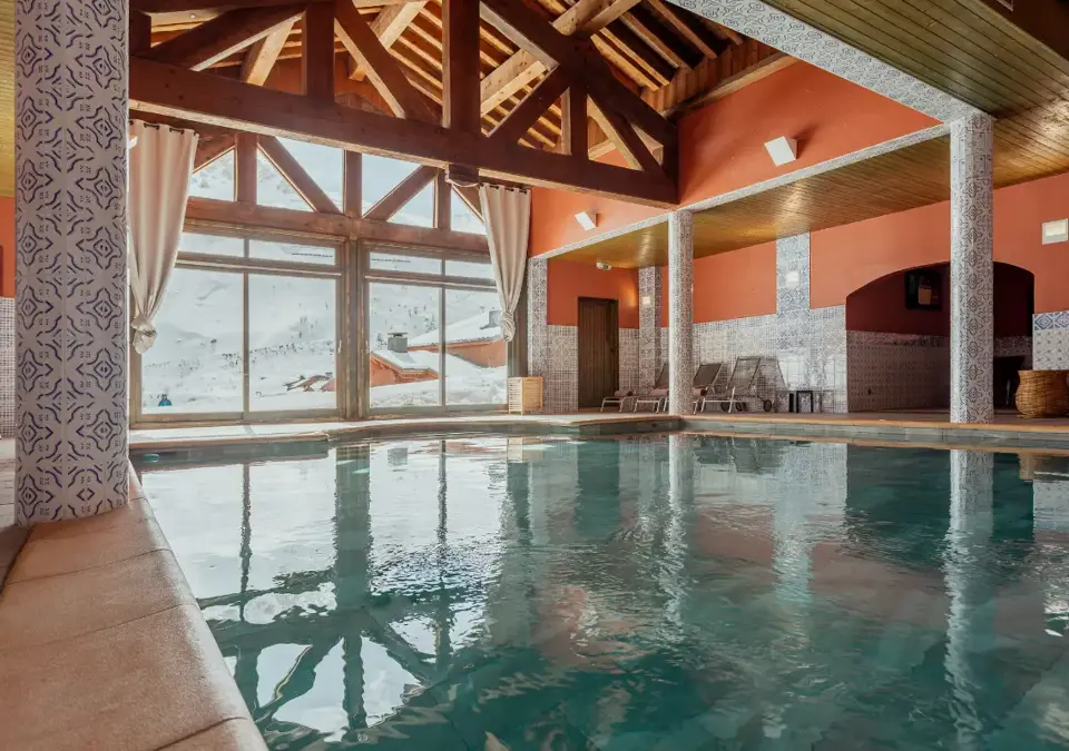 Les Suites du Montana-Tignes-Indoor pool (©Norman Giry).webp