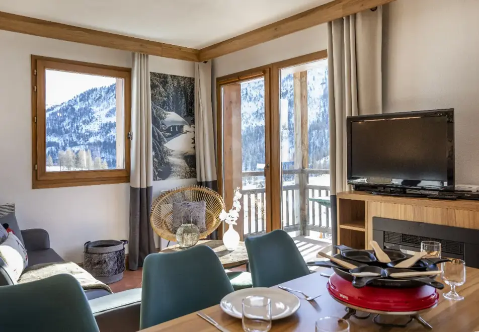 Hameau des Airelles, Montgenevre (self catered apartments) - Typical 2 Bed (©Manureyboz)