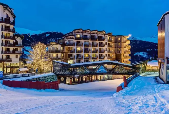 La Tania ski village.webp