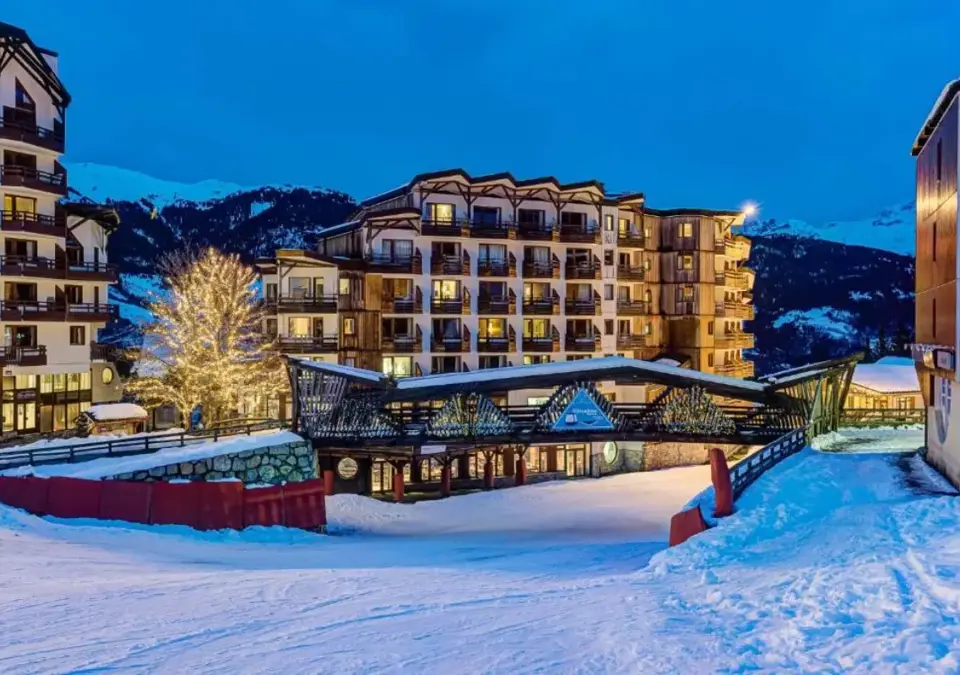 La Tania ski village.webp