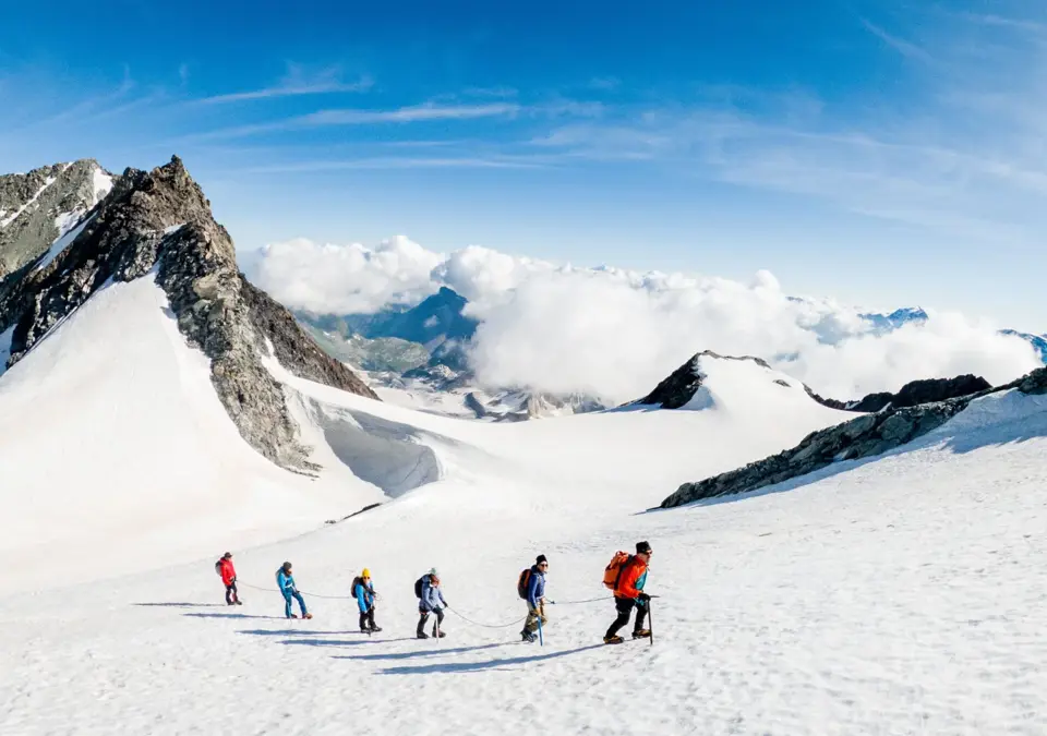 Val Thorens glacier hiking (c.ducruet).webp