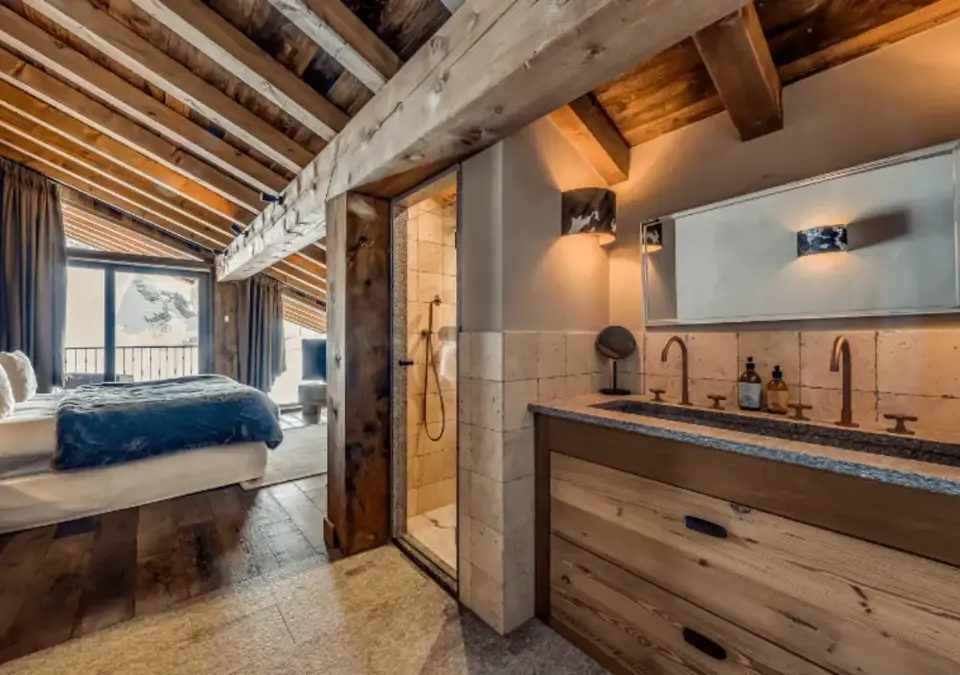 Le Refuge de Solaise-Val d'Isere-Madeleine (2).webp