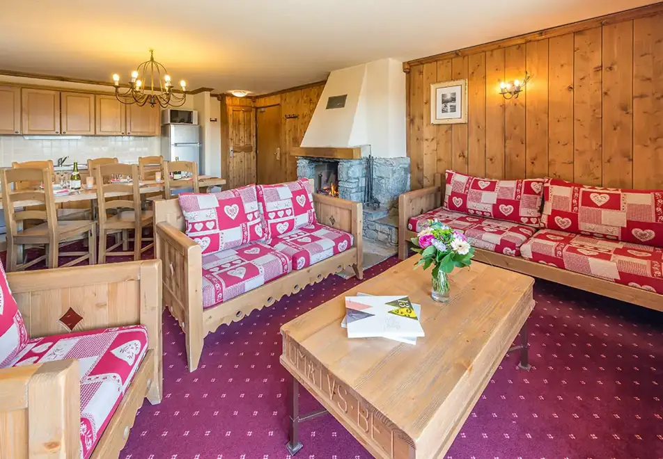 Le Refuge, La Rosiere (self catered apartments) - Typical apartment sleeps 6-8 style