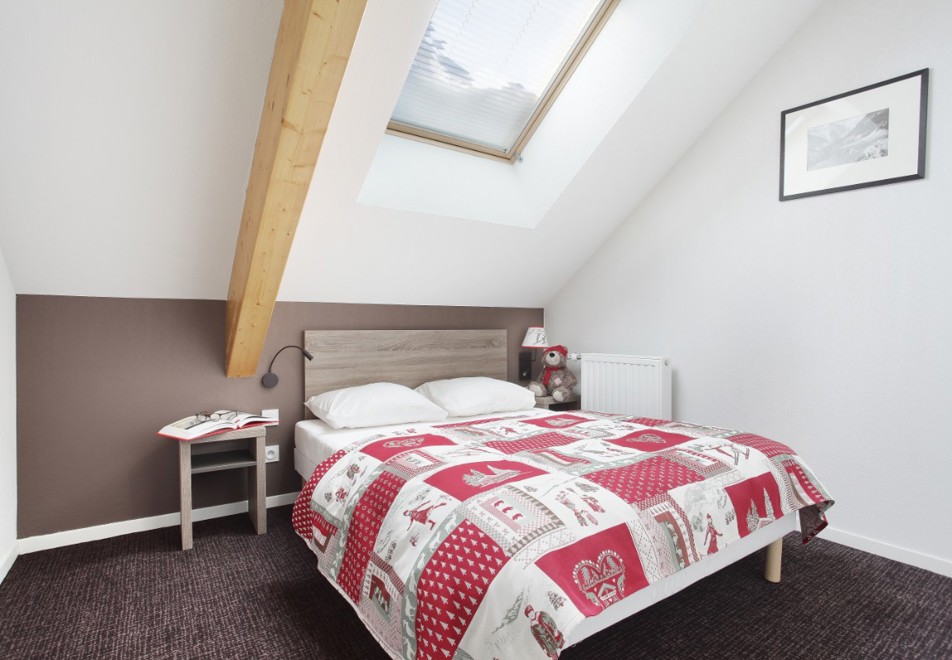 Aquisana, Serre Chevalier (self catered apartments) - Double Bedroom