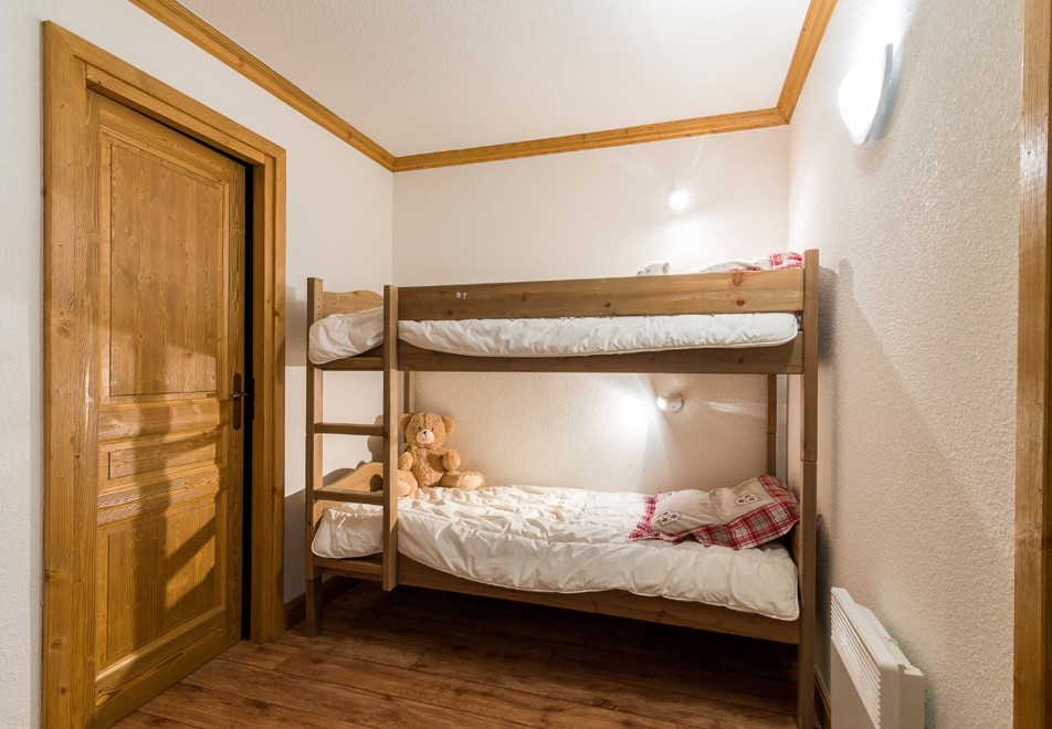 Clos Vanoise, Bessans (self catered apartments) - Bunk room