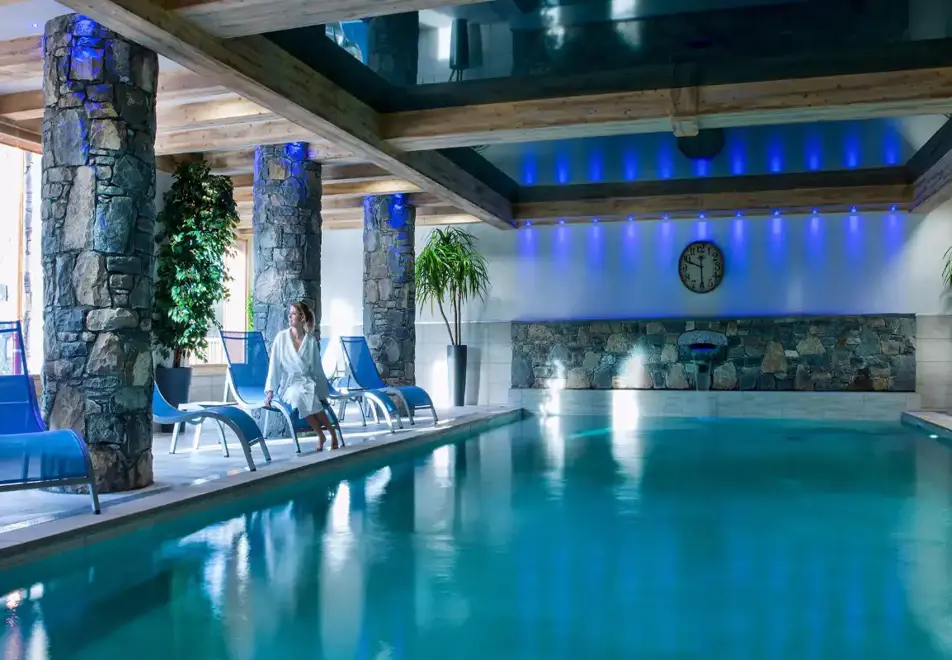 Les Chalets de Layssia, Samoens (self catered apartments) - Indoor Pool