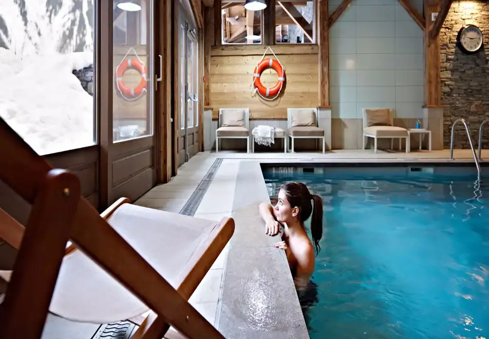 Le Ruitor, Sainte Foy (self catered apartments) - Indoor Pool