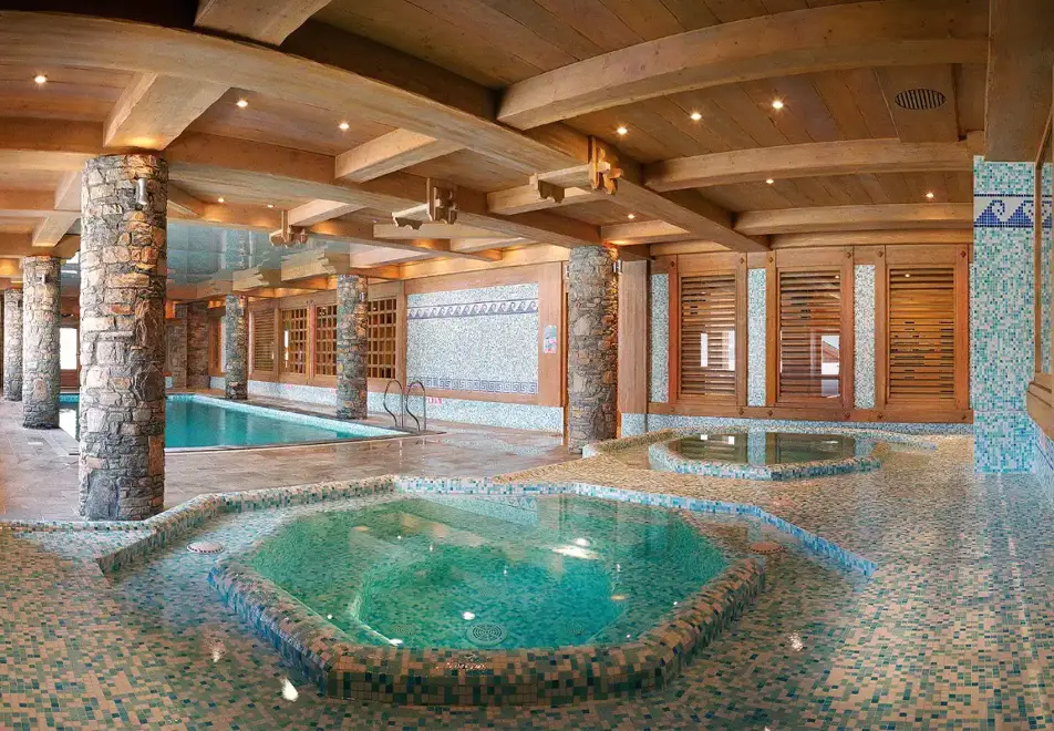 Hameau du Beaufortain, Les Saisies (self catered apartments) - Indoor Pool