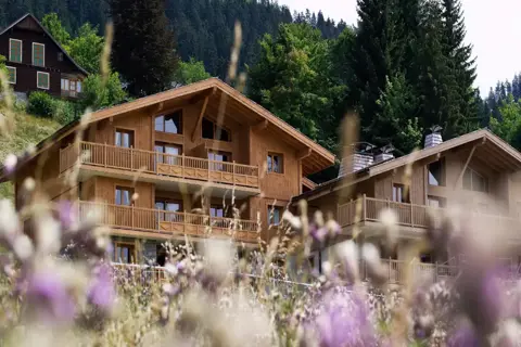 Les Chalets du Jouvence, Les Carroz (self catered apartments) - Main building