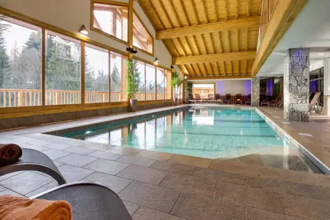 Les Chalets de Leana, Les Carroz (self catered apartments) - Indoor Pool