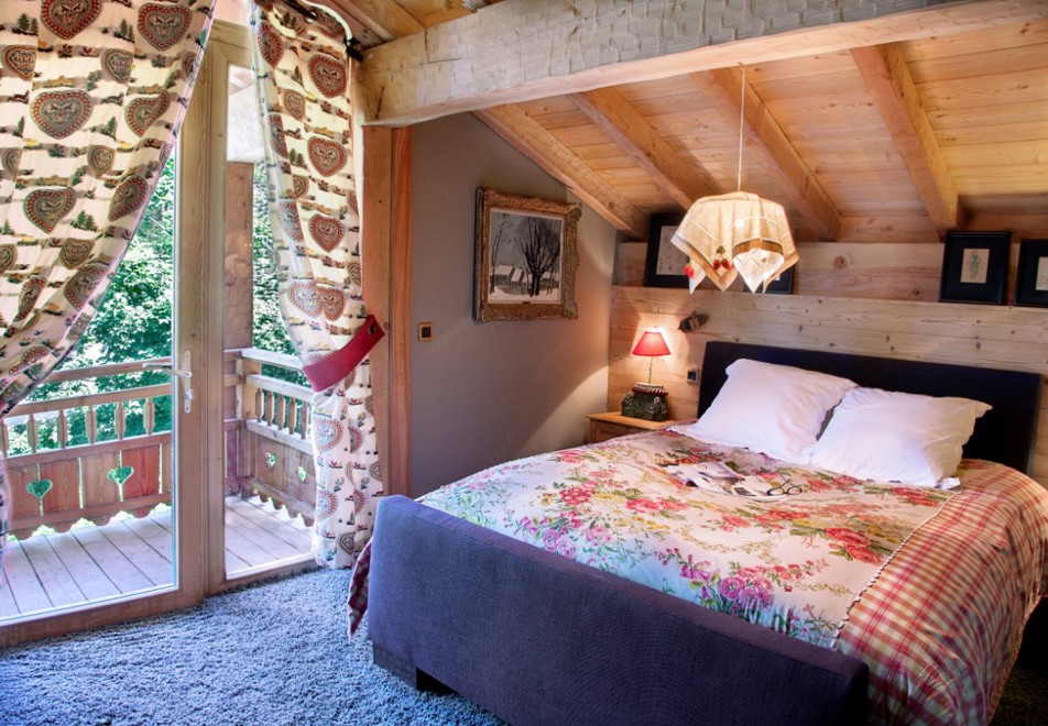 Chalet Rose, St Martin de Belleville (self catered chalet) - Double Bedroom