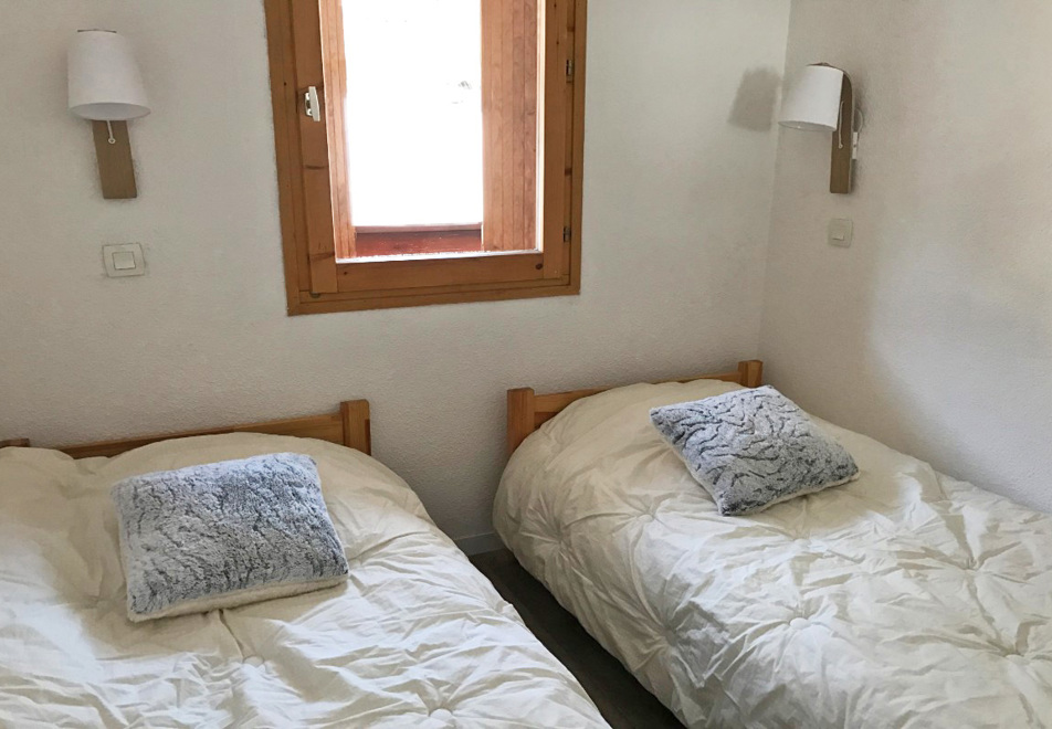La Fare, Vaujany (self catered apartments) - Twin Bedroom