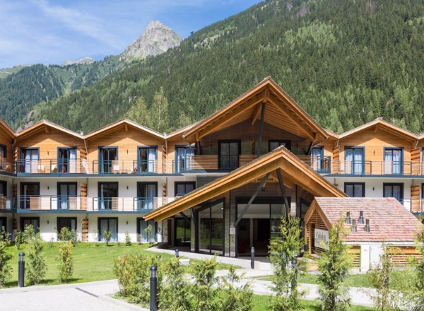 SUMMER - Isatis, Chamonix (self catered apartments) OPT (5)
