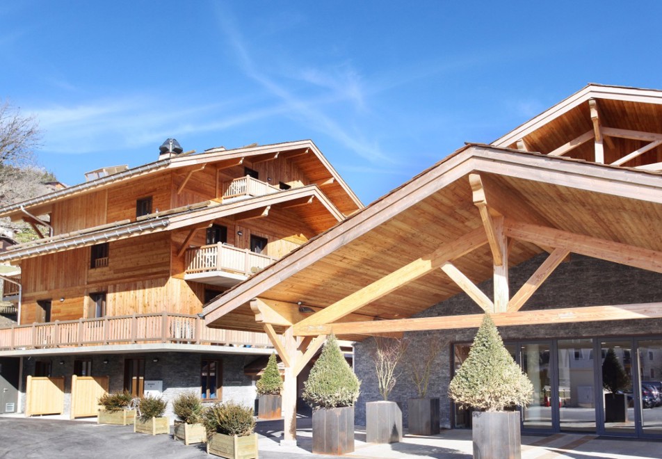 Mendi Alde & Chamois, La Clusaz (self catered apartments + hotel) - Reception