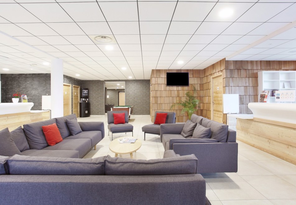 Mendi Alde & Chamois, La Clusaz (self catered apartments + hotel) - Reception