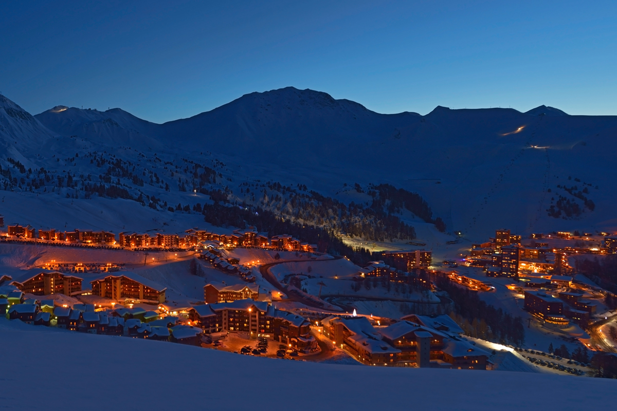 Paradiski at night