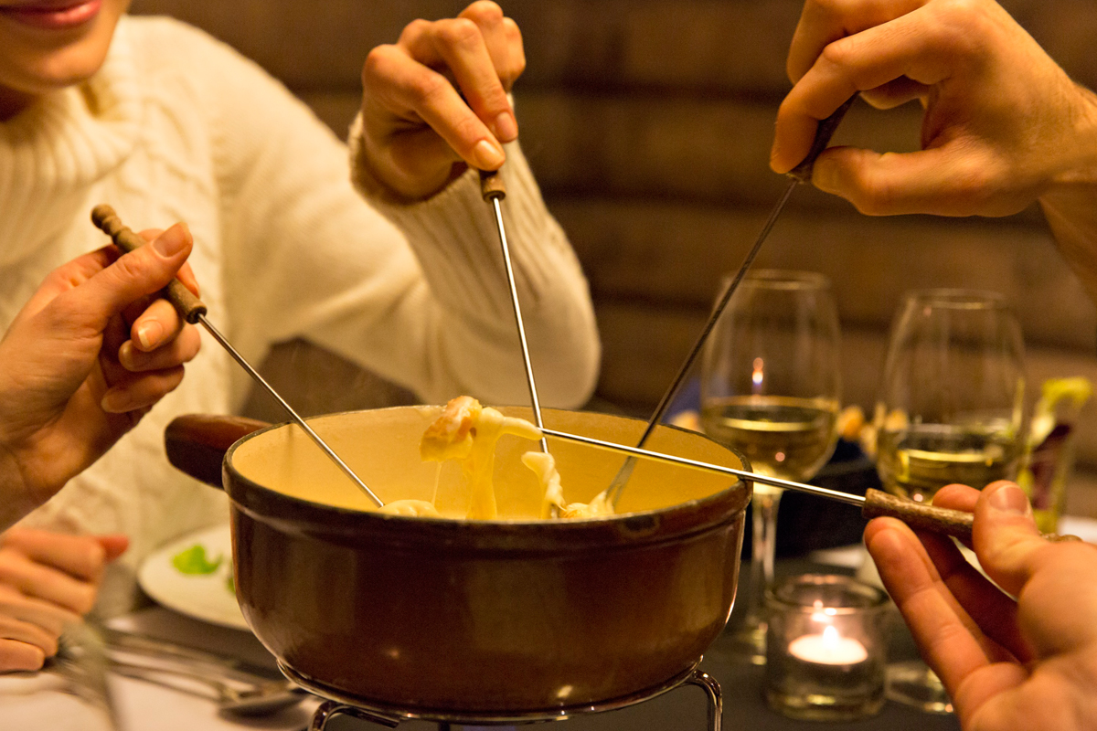 Top food to eat when skiing in the French Alps: Fondue Savoyarde