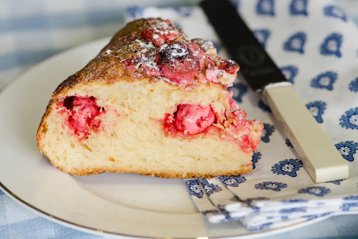 Top food to eat when skiing in the French Alps: Brioche de Saint-Genix by Caro Blackwell