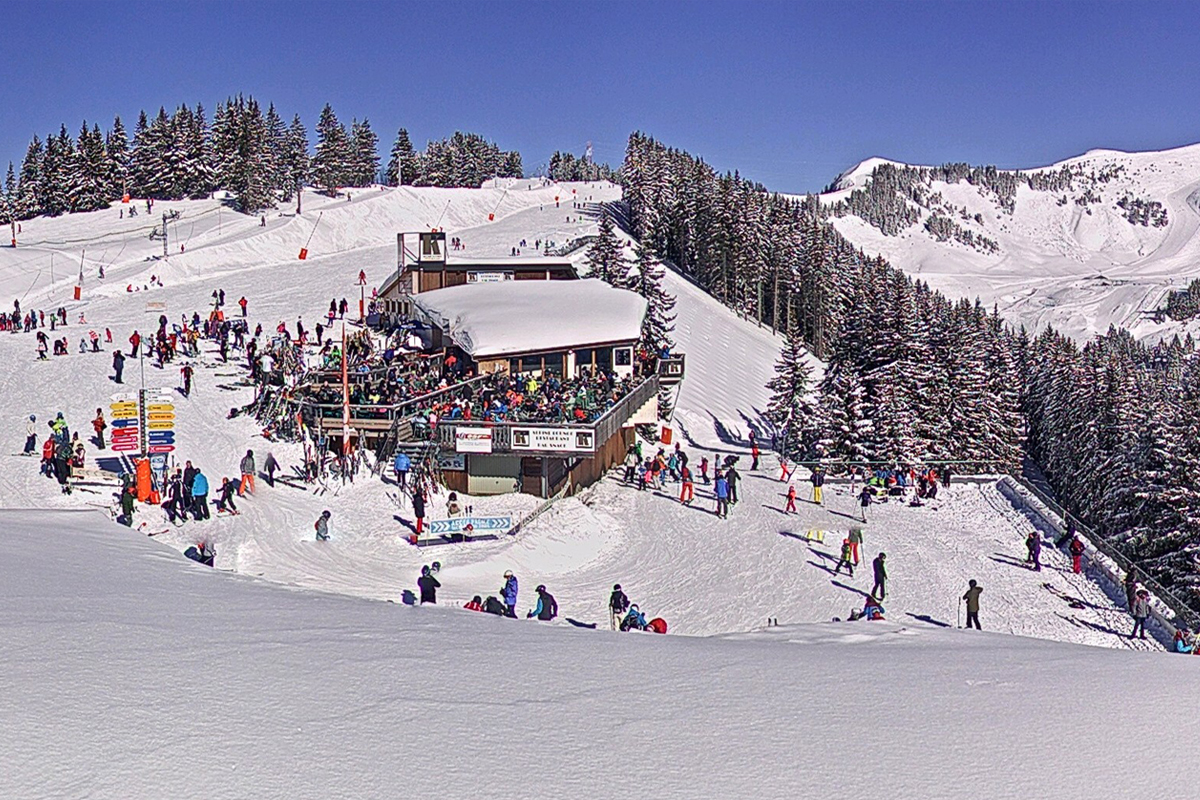 Arrivee de la telecabine webcam in the afternoon - 13th February 2018