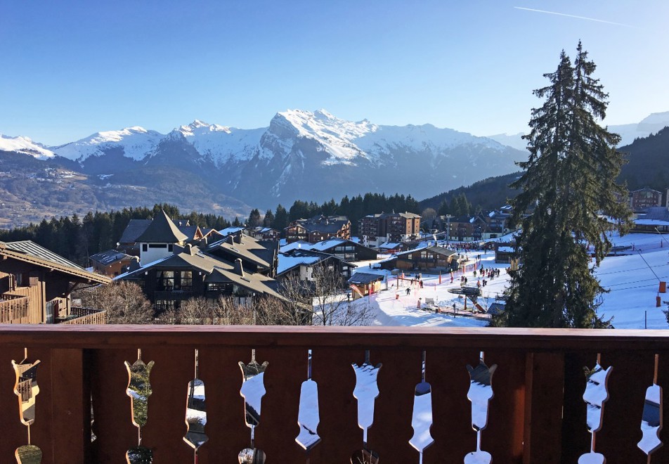 Le Refuge de l'Alpage C12, Morillon 1100 (self catered apartment) - View from balcony