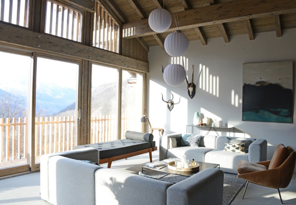 Home (Chalet 2), St Martin de Belleville (self catered chalet) - Living area with balcony
