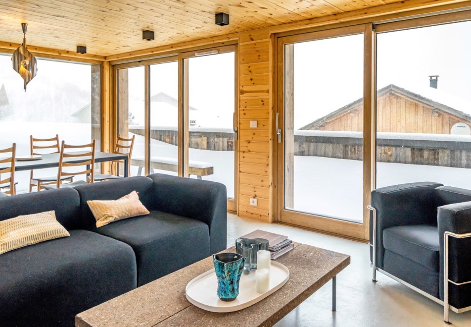 Home (Apartment 3), St Martin de Belleville (self catered apartment) - Living area