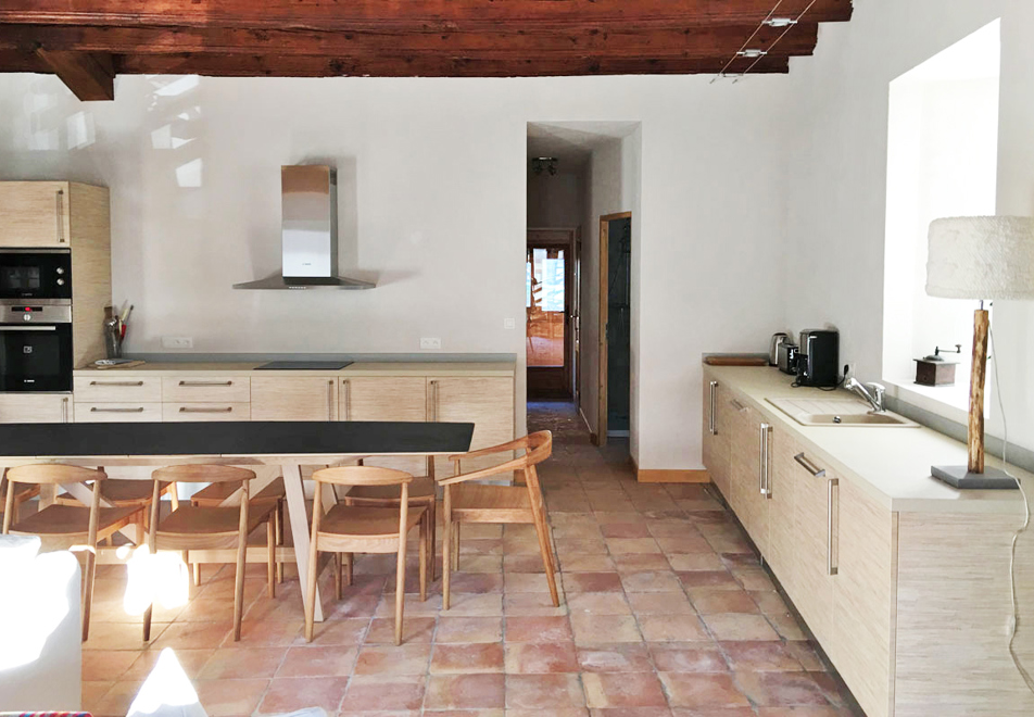 Maison du Bourg, Samoens (self catered chalet) - Kitchen/dining
