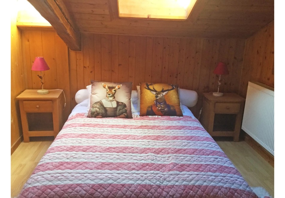 Maison du Bourg, Samoens (self catered chalet) - Double bedroom