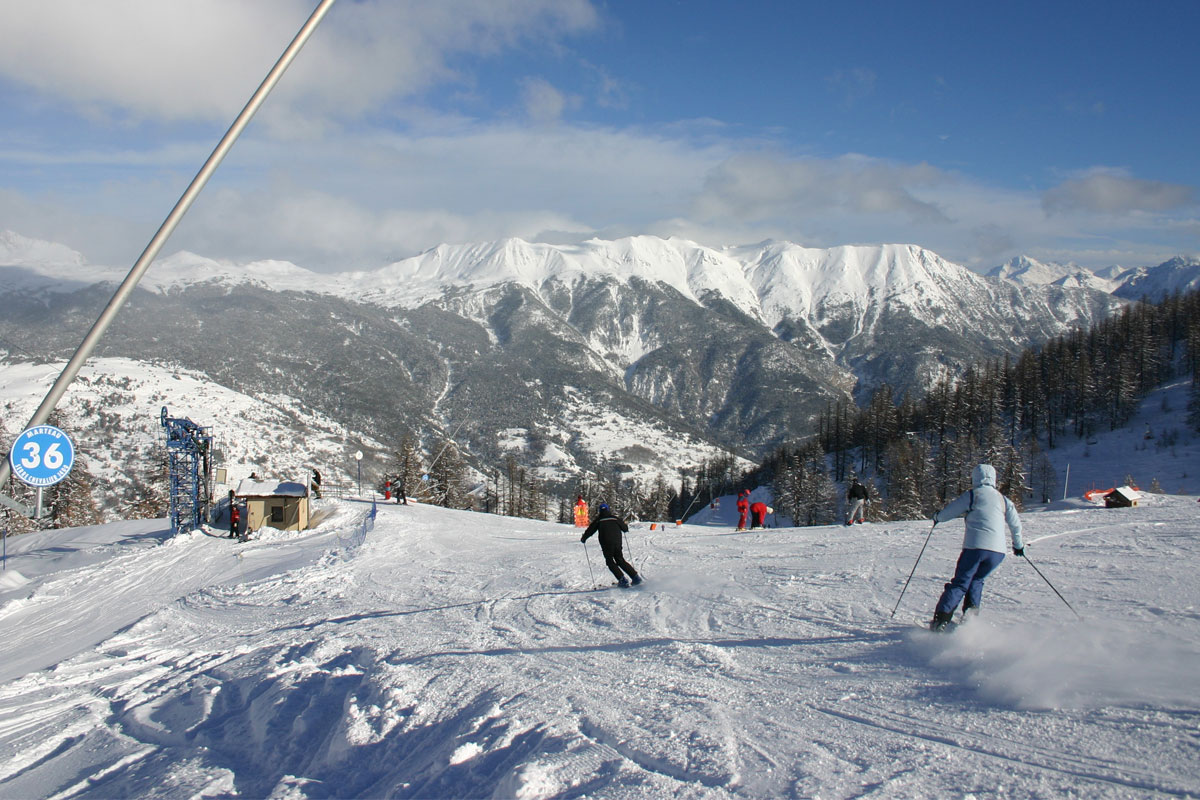 Family Skiing in Serre Chevalier 2008