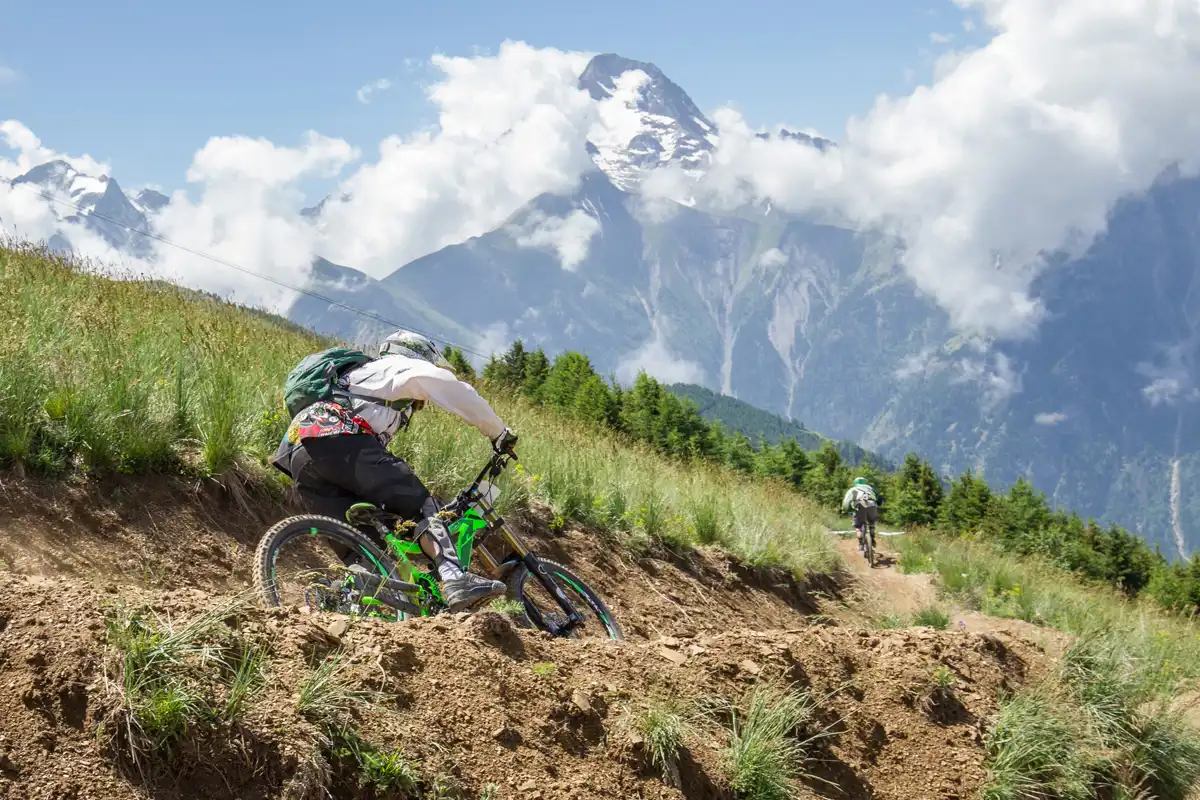 Les Deux Alpes: Mountain biking in the Alps