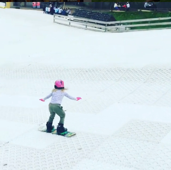 How to Prepare Kids for Their First Ski of the Season: Snowboarding lessons
