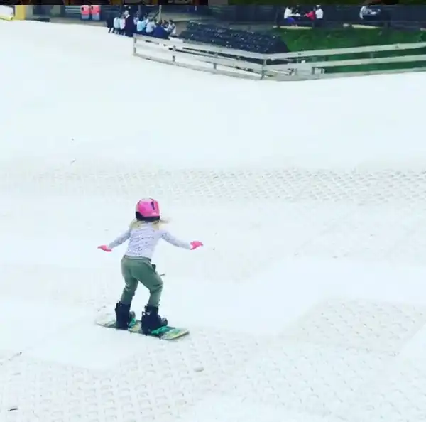 How to Prepare Kids for Their First Ski of the Season: Snowboarding lessons