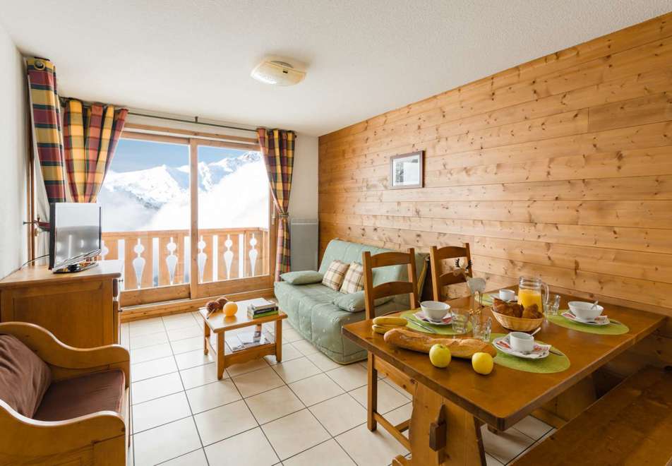 Arollaie, Peisey Vallandry (self catered apartments) - Apartment with balcony