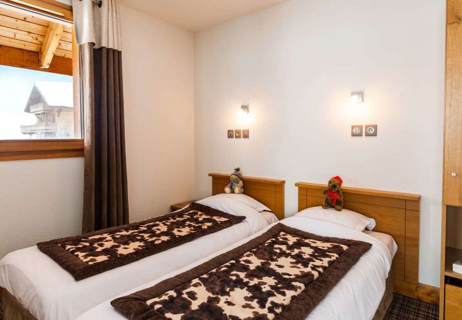 Les Balcons des Aiguilles, La Toussuire (self catered apartments) - Twin bedroom