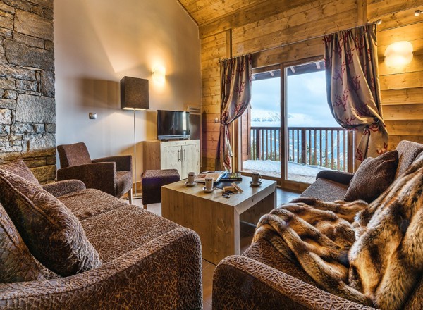 Chalet des Marmottons, La Rosiere (self catered apartments) OPT (4).jpg