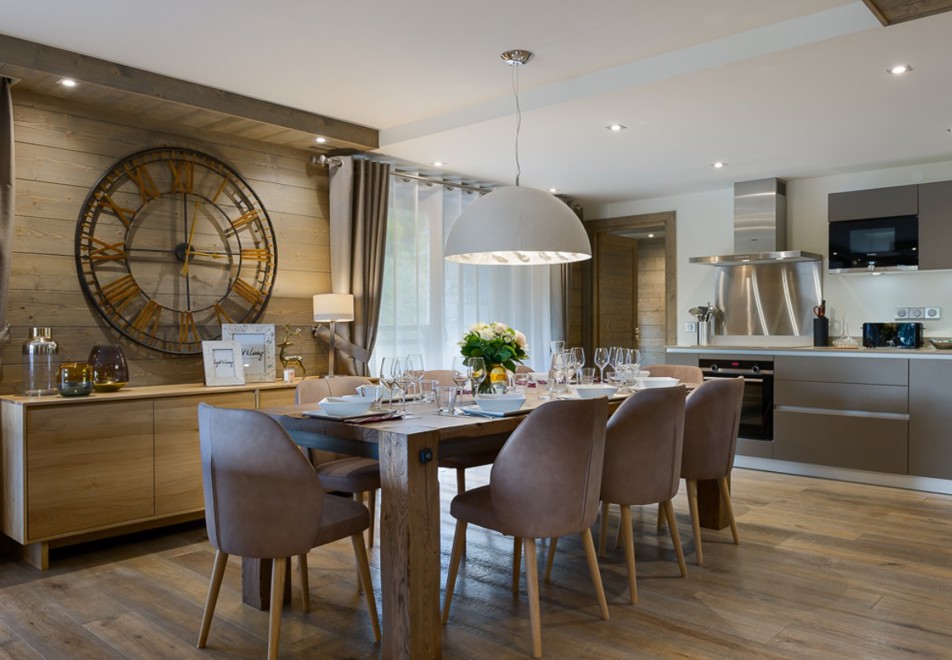 Annapurna, Les Gets (self catered apartments) - 3 bed 8 large
