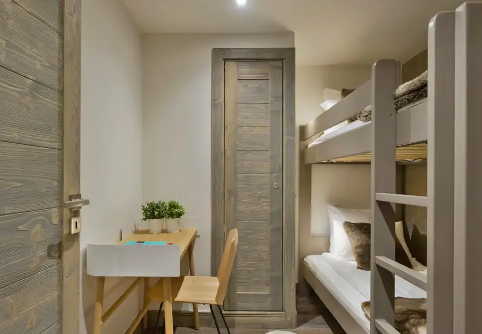 Annapurna, Les Gets (self catered apartments) - Typical 2 bed alcove 6