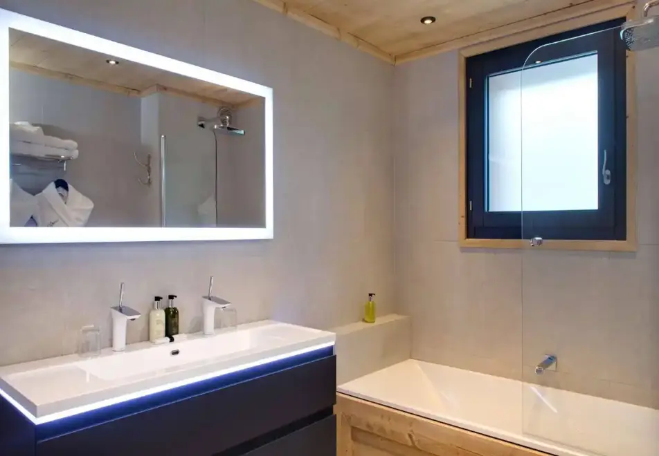 Hotel La Marmotte, Les Gets (hotel) - Exception suite up to 6 persons