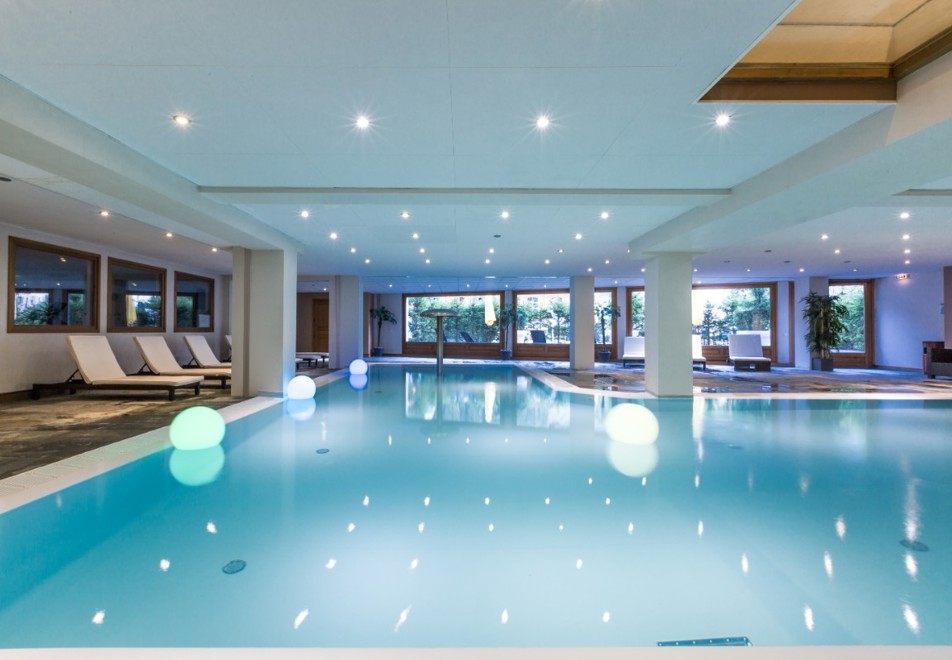 Residence & Spa Mont Blanc, Vallorcine (self catered apartments) - Indoor pool
