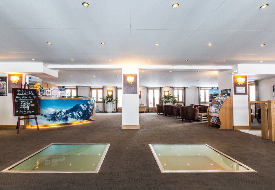 Residence & Spa Mont Blanc, Vallorcine (self catered apartments) - Reception
