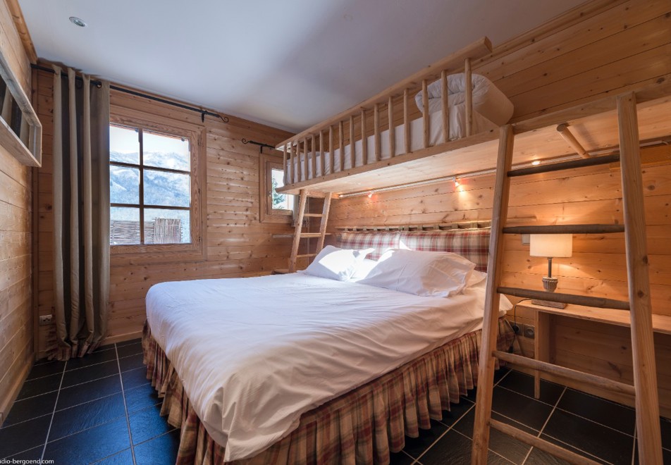 Tweed, Chalets St Marcel, St Martin de Belleville (self catered chalet) - Bedroom