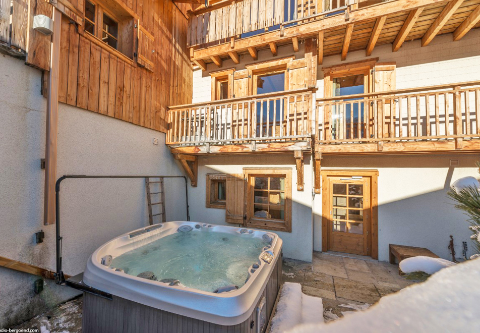 Velours, Chalets St Marcel, St Martin de Belleville (self catered chalet) - Jacuzzi