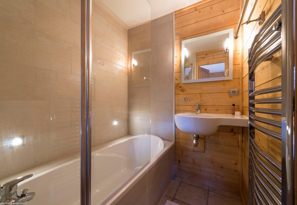 Velours, Chalets St Marcel, St Martin de Belleville (self catered chalet) - Shower room