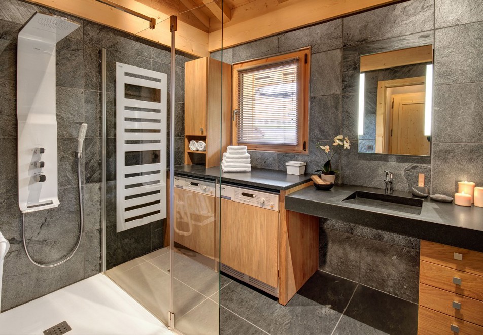 Chalet Enarpa, La Clusaz (chalet) - Shower room