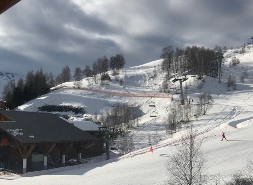 Les 2 Alpes Review (2).png