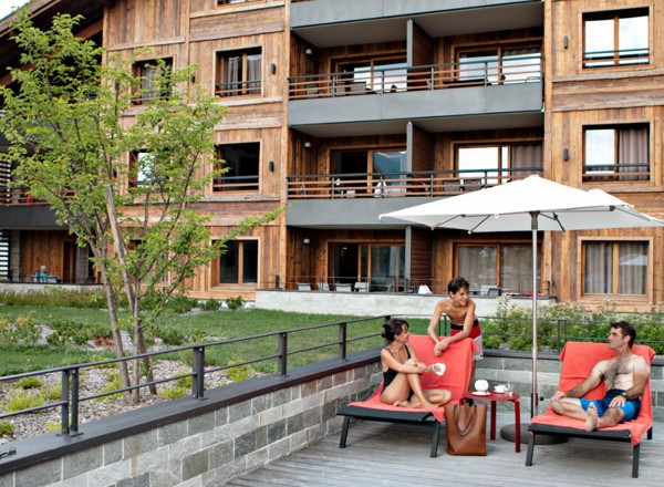 SUMMER - Le Cristal de Jade, Chamonix (self catered apartments) OPT (1).jpg