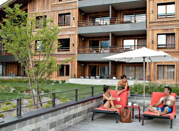 SUMMER - Le Cristal de Jade, Chamonix (self catered apartments) OPT (1).jpg