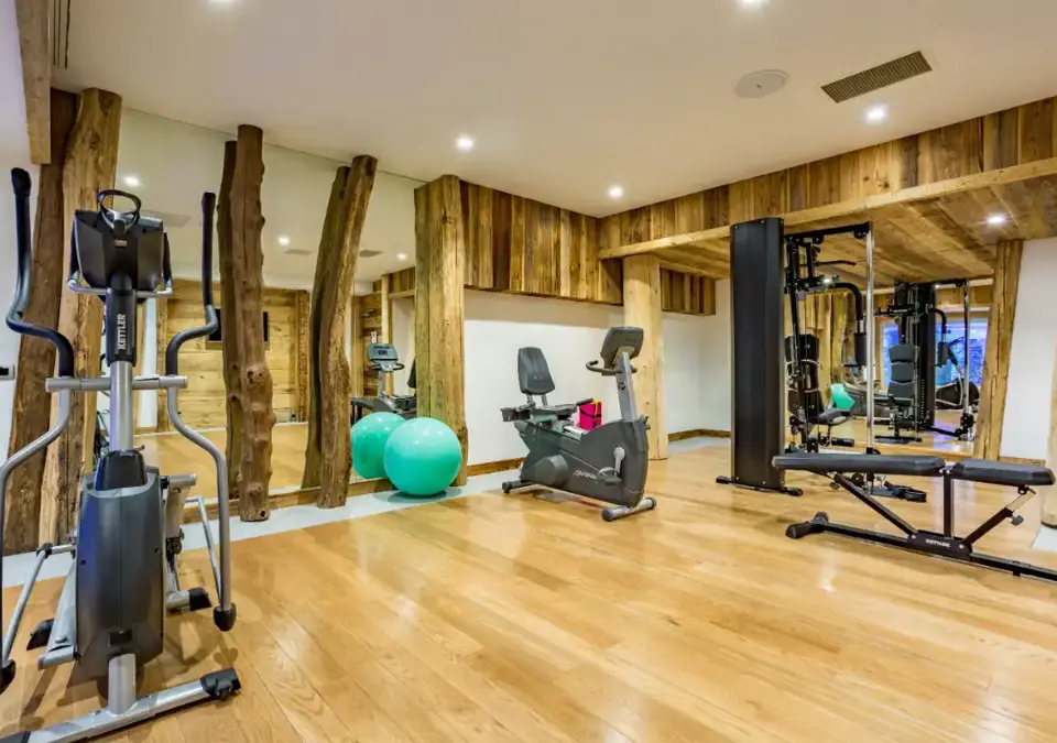 Santa Terra, Tignes les Brevieres (self catered apartments) - OPT (1).jpg